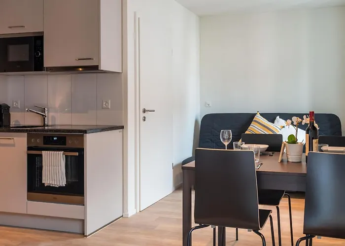 Hitrental Central Station Apartment